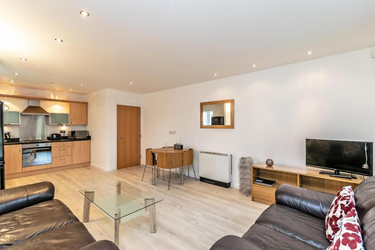 Racecourse Serviced Apartments Chester Zewnętrze zdjęcie