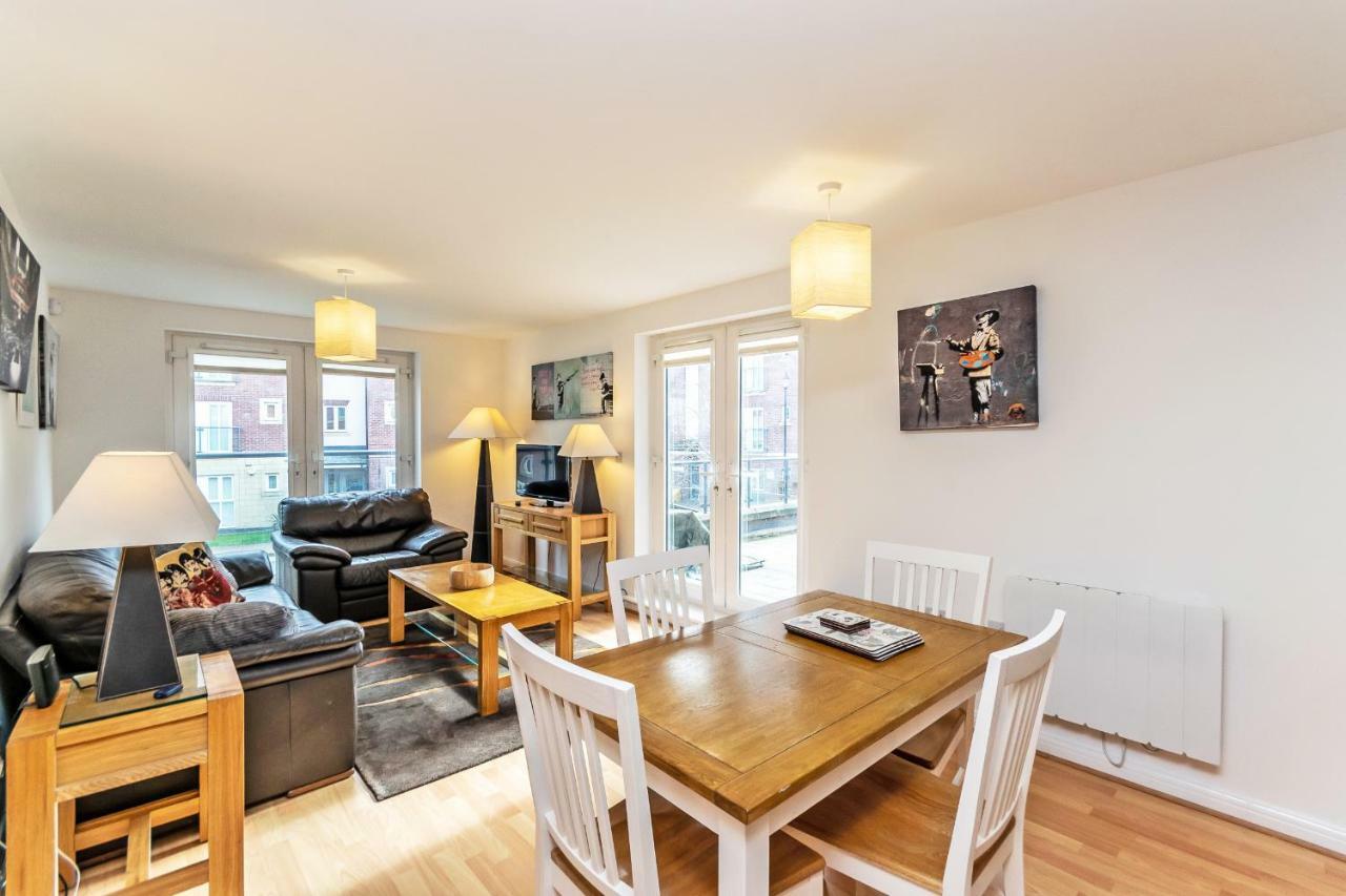 Racecourse Serviced Apartments Chester Zewnętrze zdjęcie