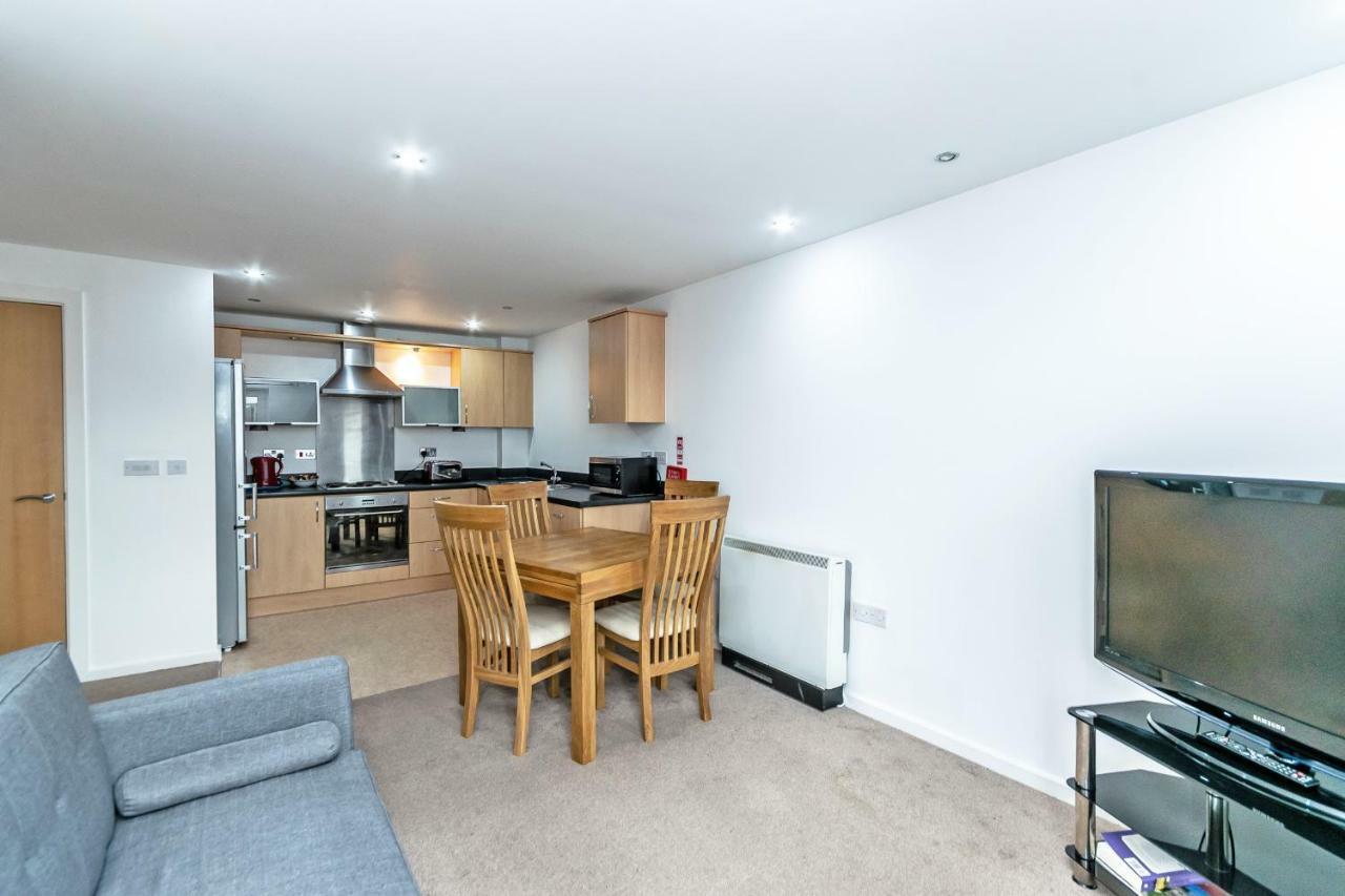 Racecourse Serviced Apartments Chester Zewnętrze zdjęcie