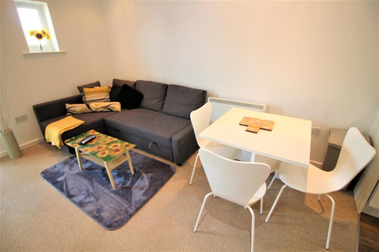 Racecourse Serviced Apartments Chester Zewnętrze zdjęcie